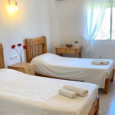 Hostal Sango Sierra De Las Nieves Alozaina Kültér fotó