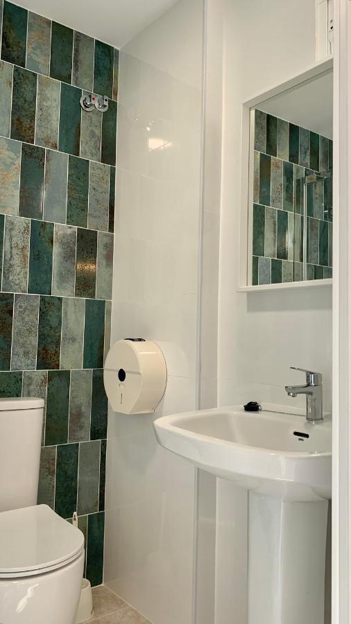 Hostal Sango Sierra De Las Nieves Alozaina Kültér fotó