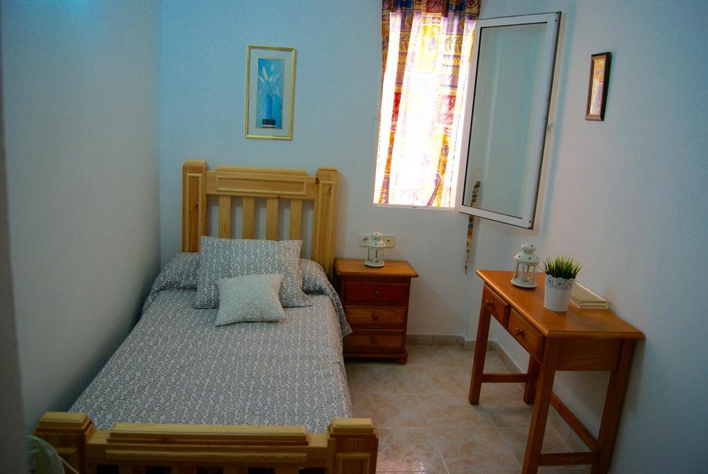 Hostal Sango Sierra De Las Nieves Alozaina Szoba fotó