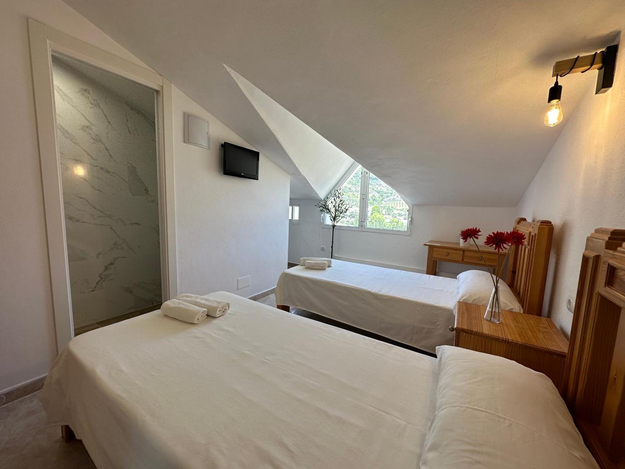 Hostal Sango Sierra De Las Nieves Alozaina Kültér fotó