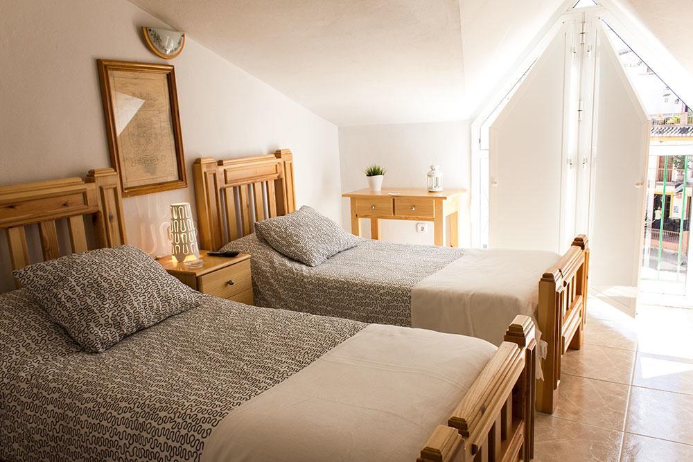 Hostal Sango Sierra De Las Nieves Alozaina Kültér fotó